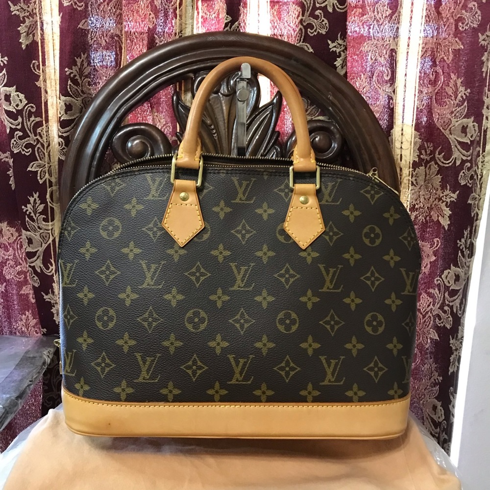 Louis Vuitton Alma Monogram PM size SOLD - Picture 3 of 14